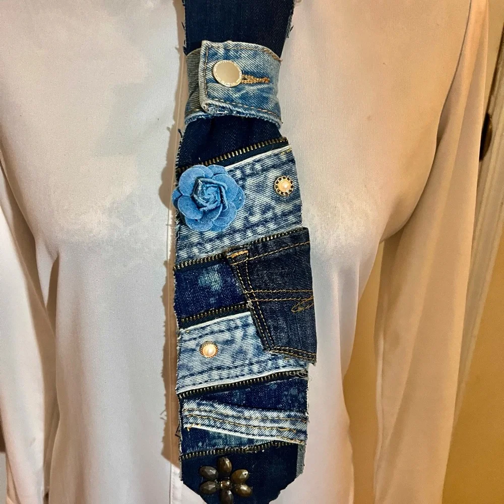 Denim tie necklace with lovely Accents - Picture 4 of 5